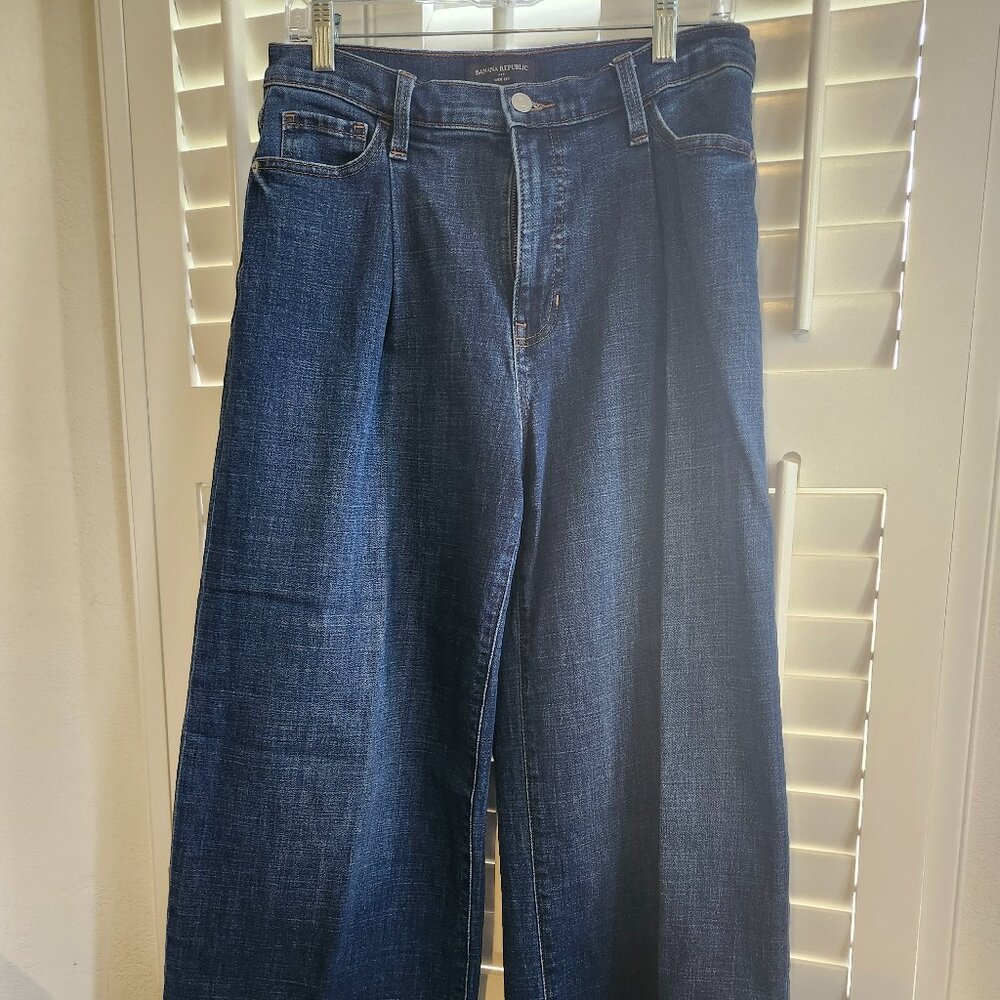 Banana Republic wide leg jean
